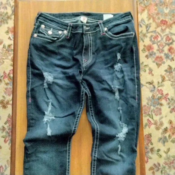 True Religion Dark Denim Jeans with Contrast Stitching - Picture 3 of 4